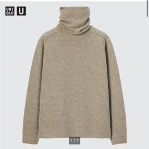 Uniqlo U Premium Lambswool Turtleneck Sweater NWT